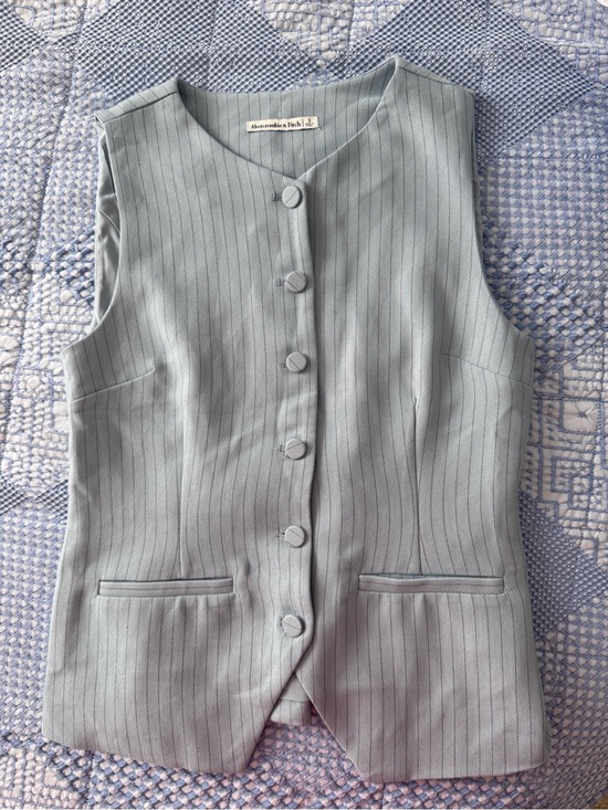 Abercrombie & Fitch Tops - Abercrombie & Fitch Button Vest Top